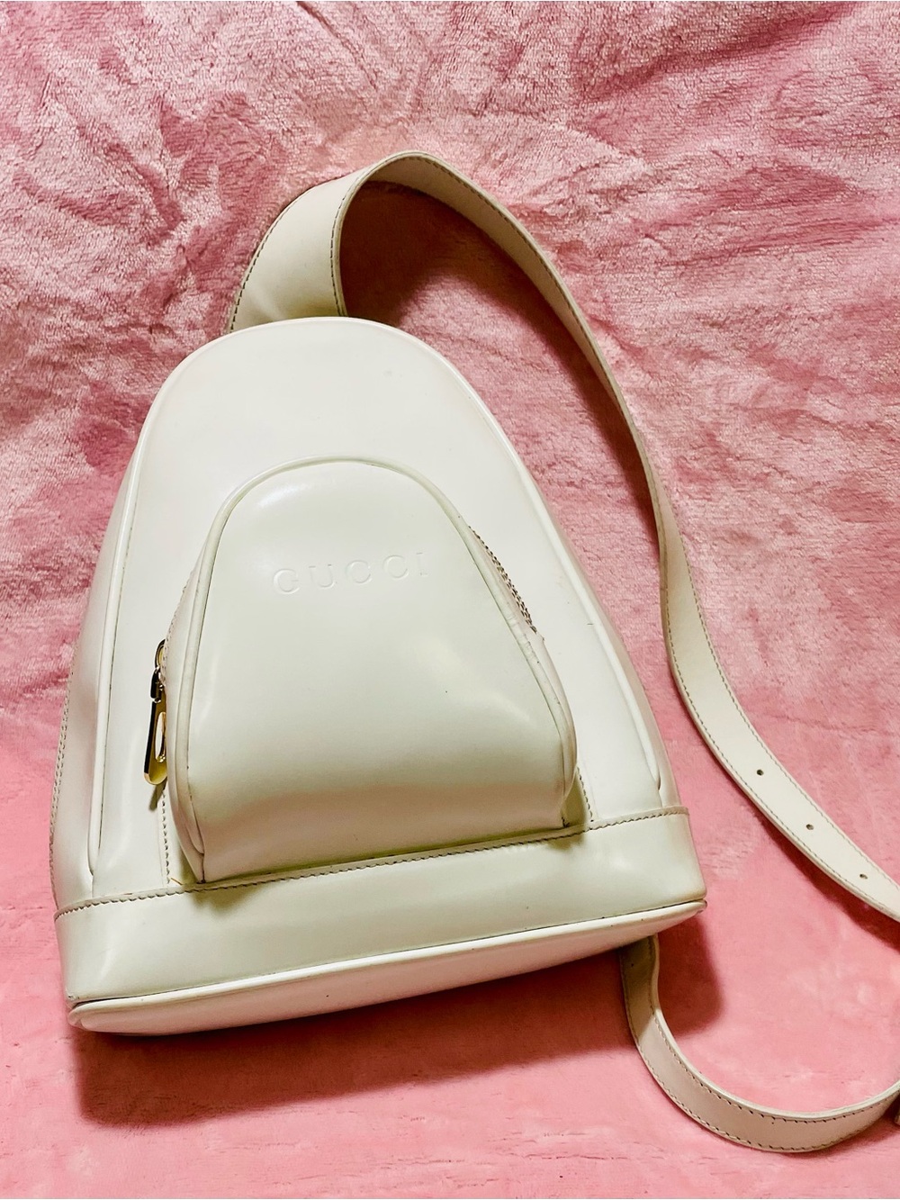 Gucci ✨Vintage✨Bamboo Sling Backpack from Tom Ford Era 1990’s 💟